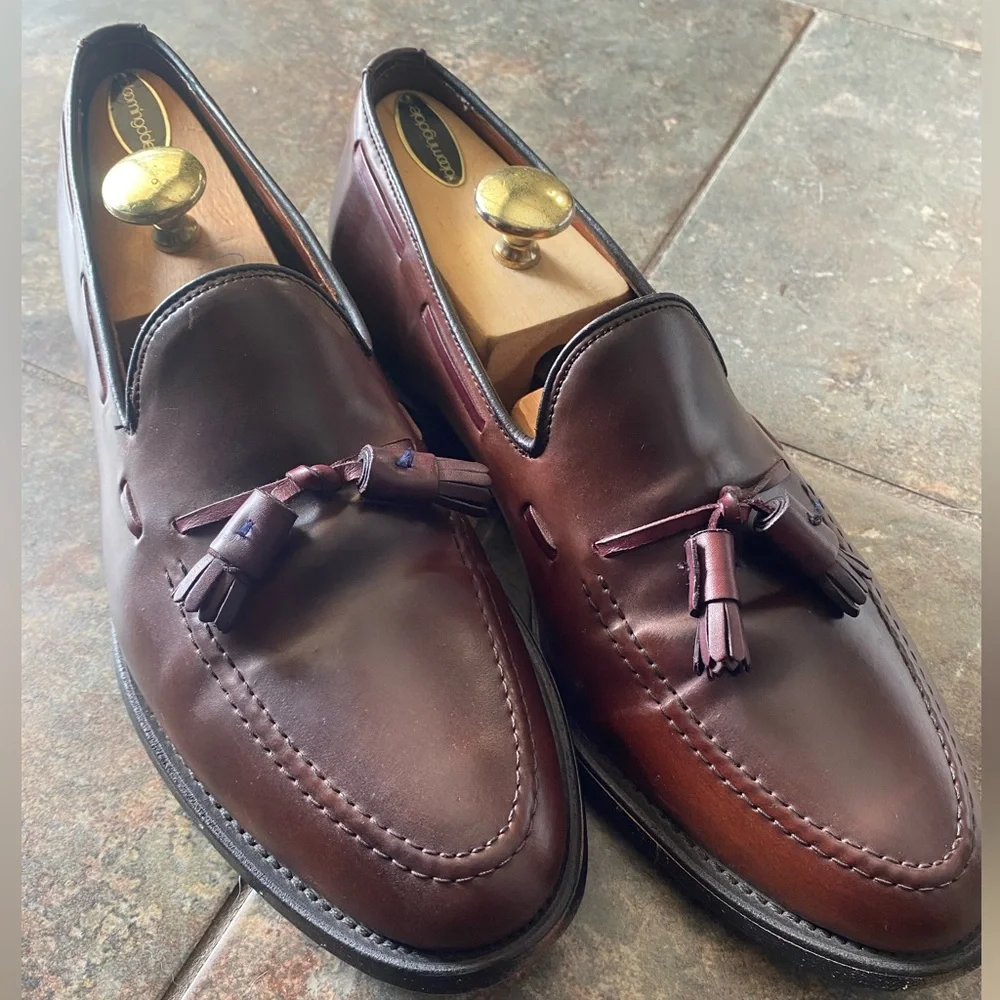 Allen Edmonds Burgundy Grayson Tassel Loafers Shell Cordovan - Picture 2 of 6